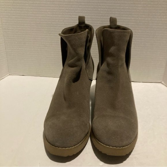 Blondo Shoes - Blondo Karla Tan Suede Wedge Ankle Booties Waterproof Size 9.5 M